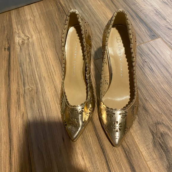 LC Lauren Conrad Shoes - Lauren Conrad rose gold shoes